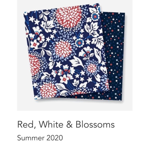 ✨ NWT Vera Bradley Weekender Floral Red & White Blossoms - Picture 4 of 7